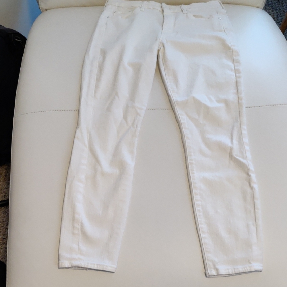 Mother The Looker Crop White Jeans